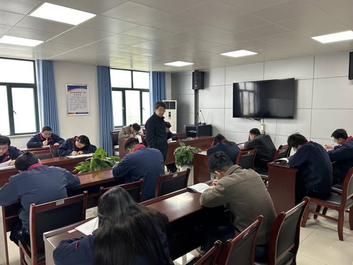 建材公司、檢測公司聯(lián)合開展管理人員業(yè)務(wù)提升考試